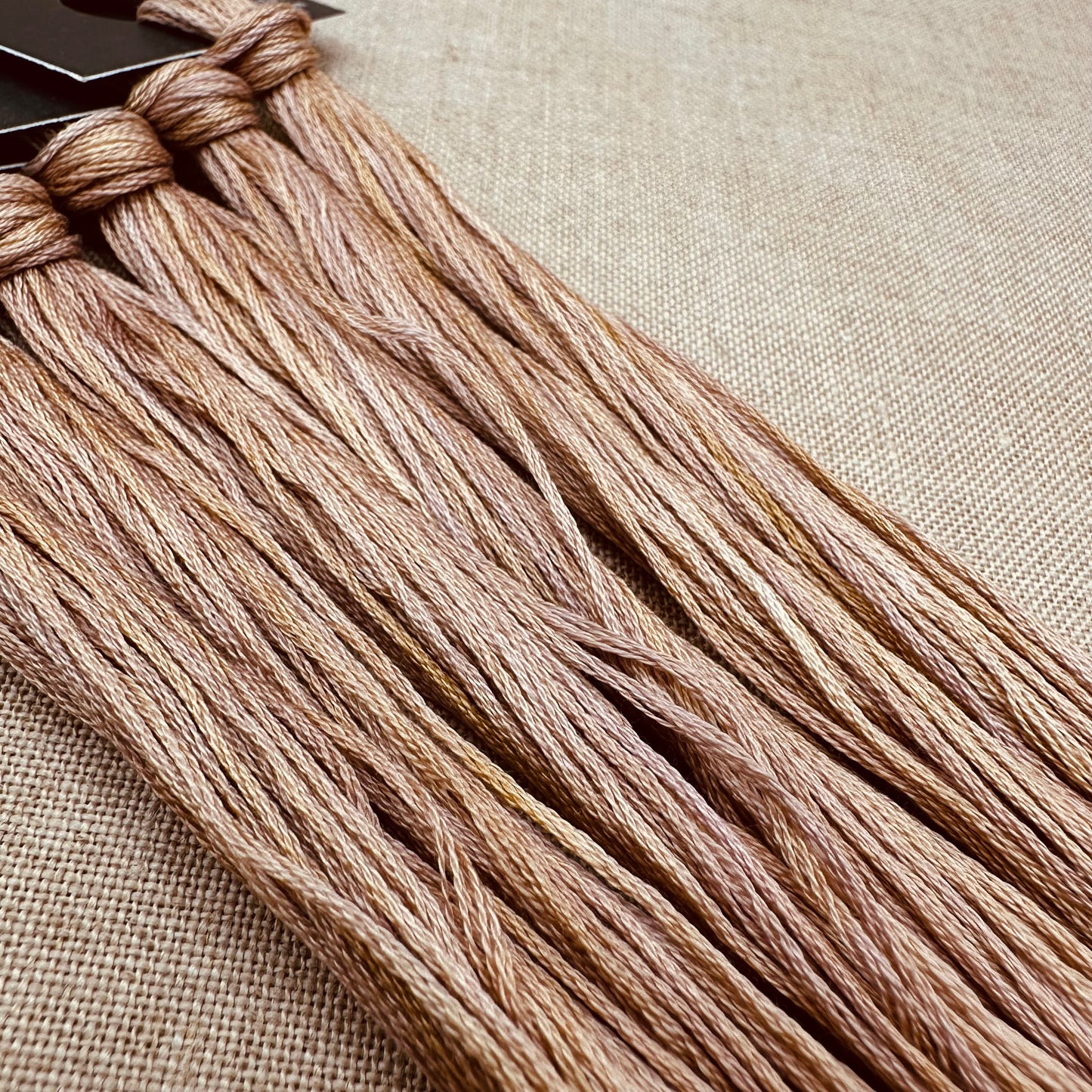 Roxy Floss Collection 8yd Biscotti