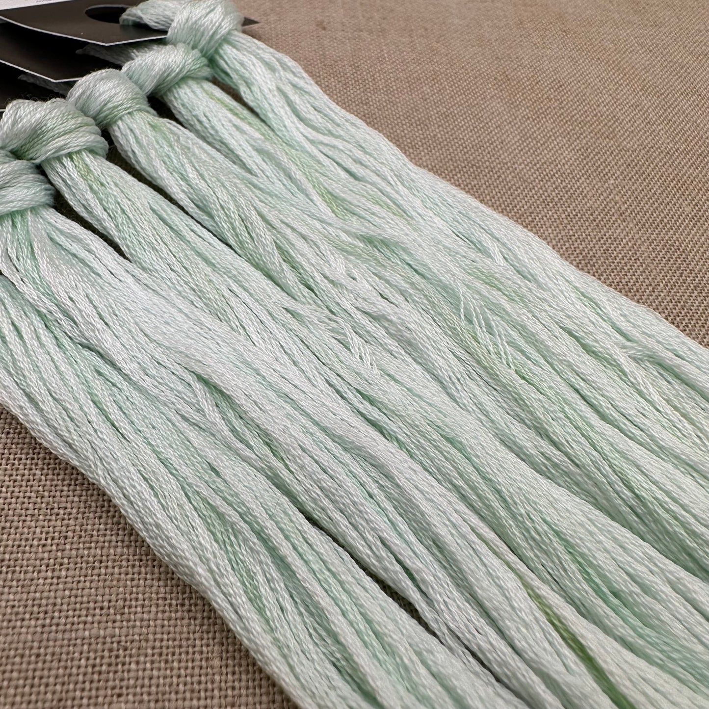 Roxy Floss Collection 8yd Blizzard