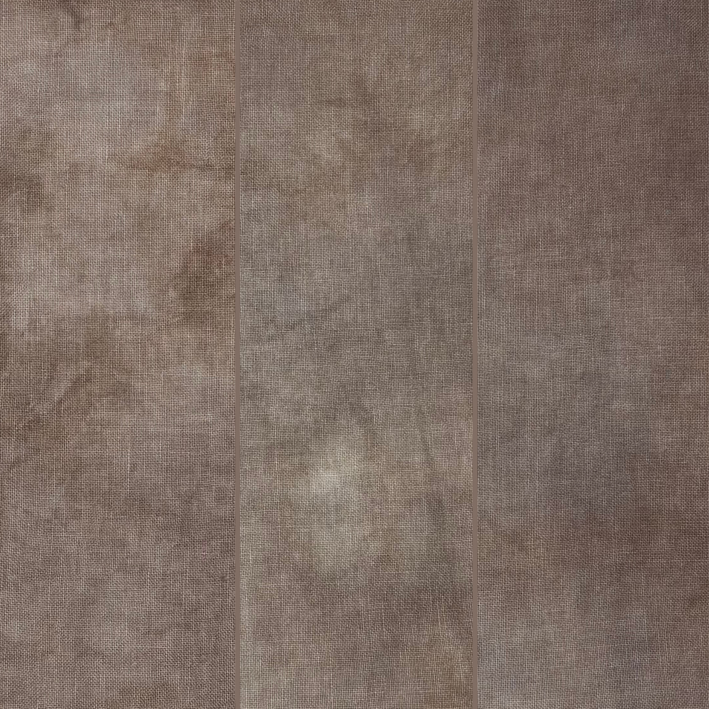 Roxy Floss Co Linen - French Hen