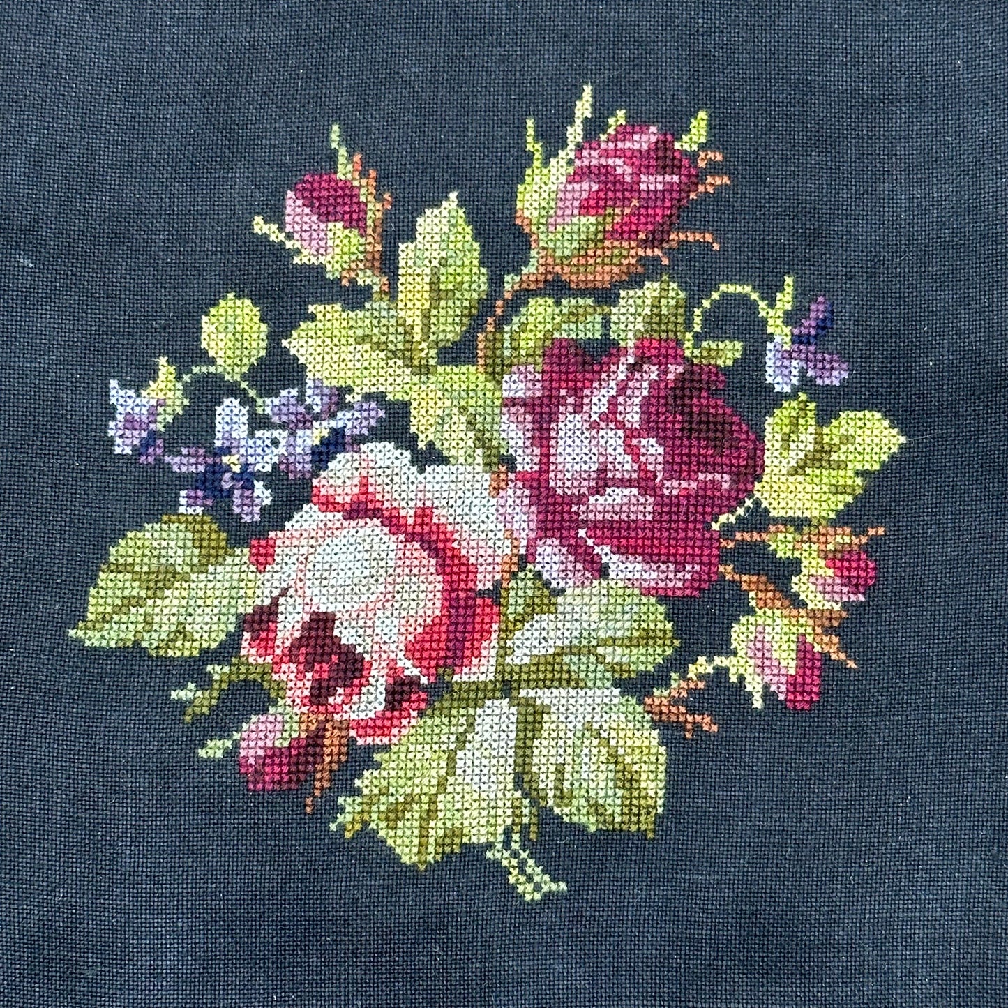 Maximum Cross Stitch - Gwyneth's Bouquet - Booklet Chart and/or Roxy Floss