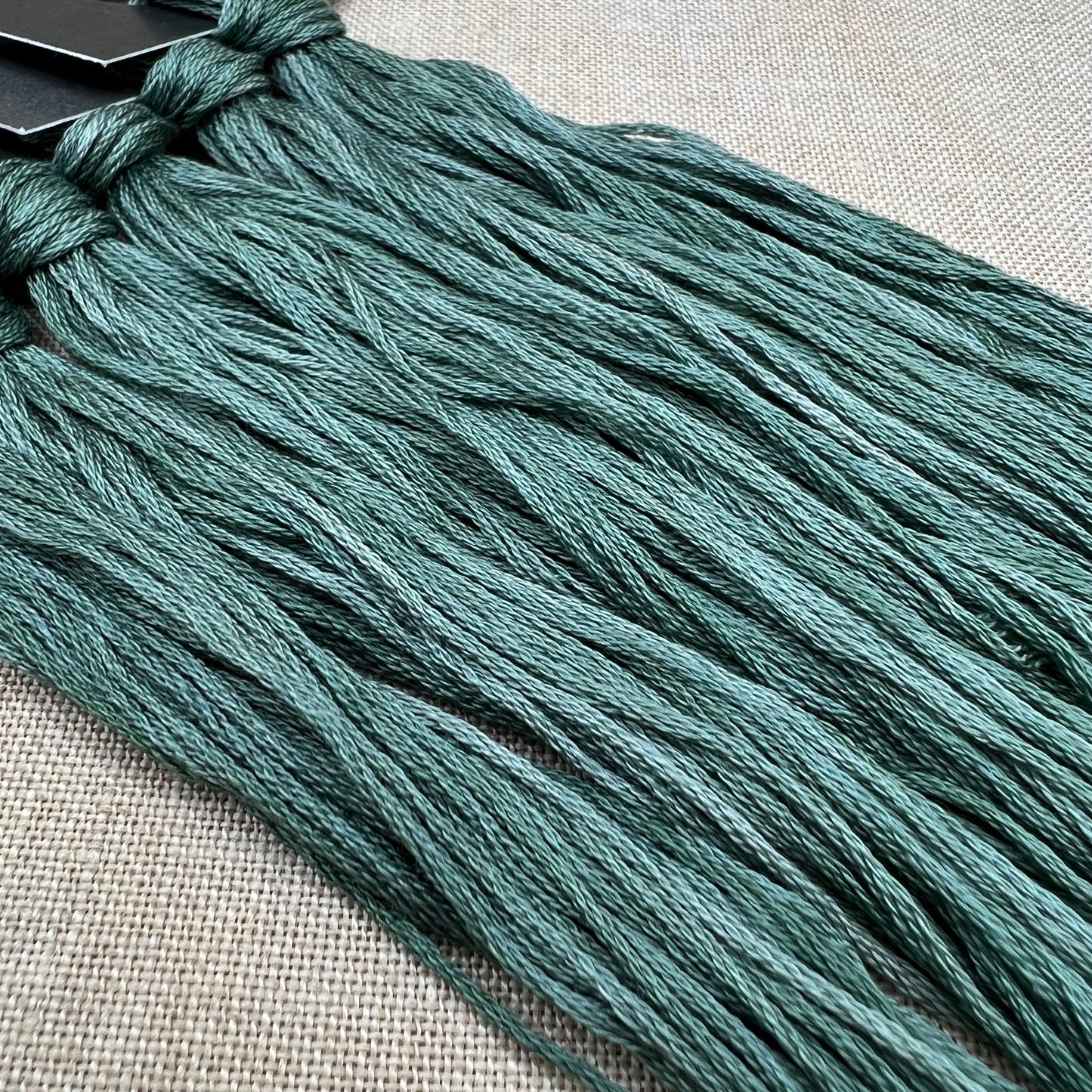 Roxy Floss Collection 8yd Teal or No Teal