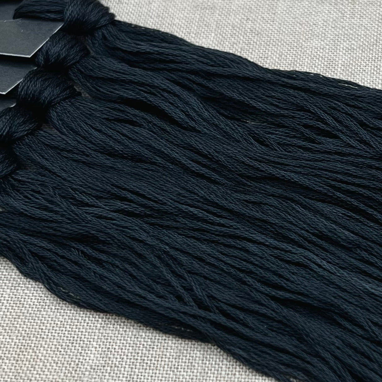 Roxy Floss Collection 8yd Charcoal