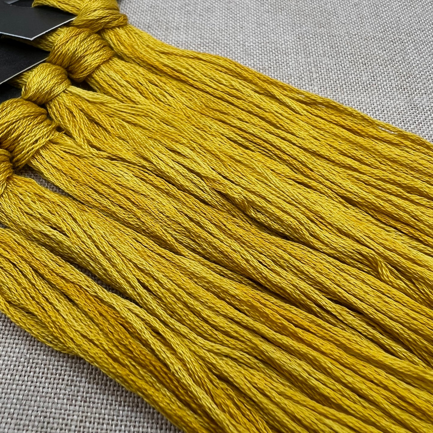 Roxy Floss Collection 8yd Saffron