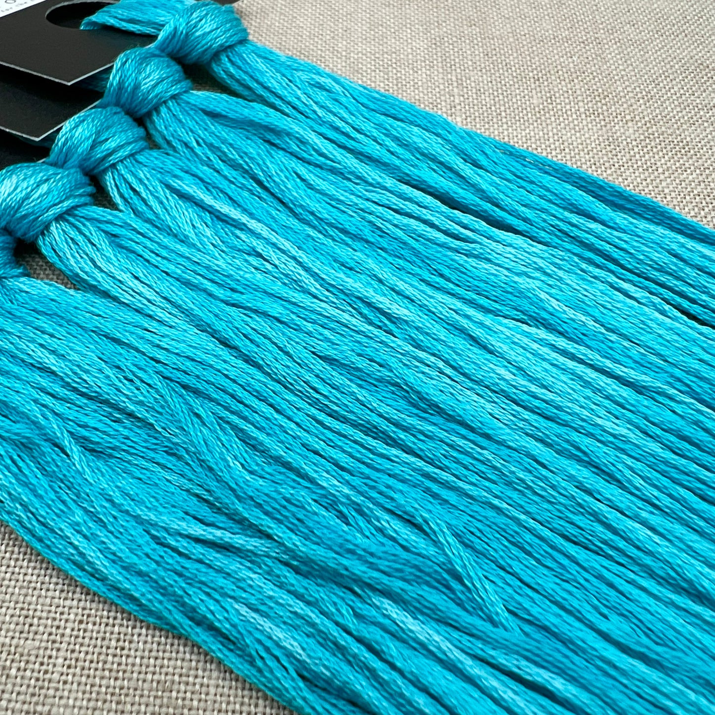 Roxy Floss Collection 8yd Blue Lagoon