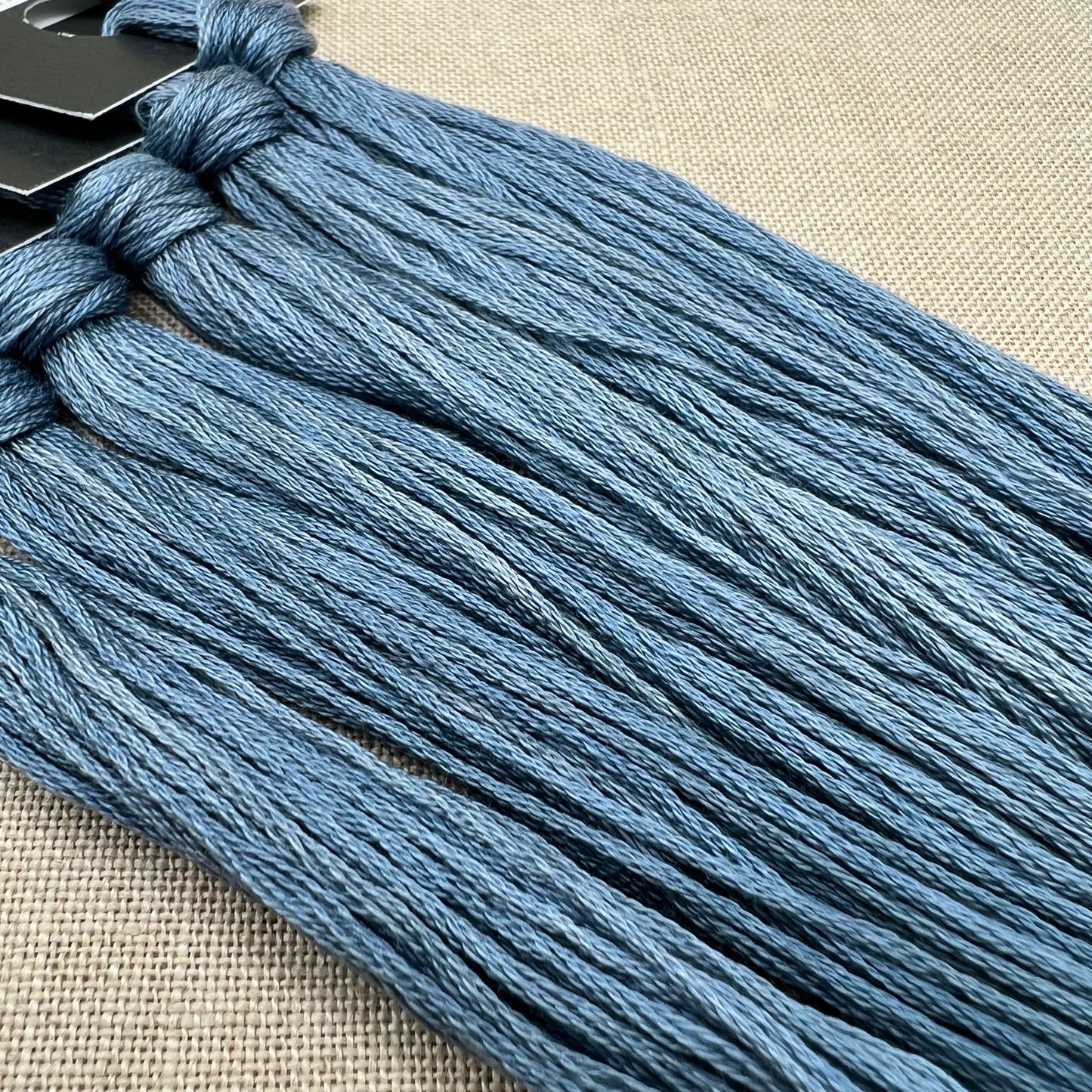 Roxy Floss Collection 8yd Honeymoon
