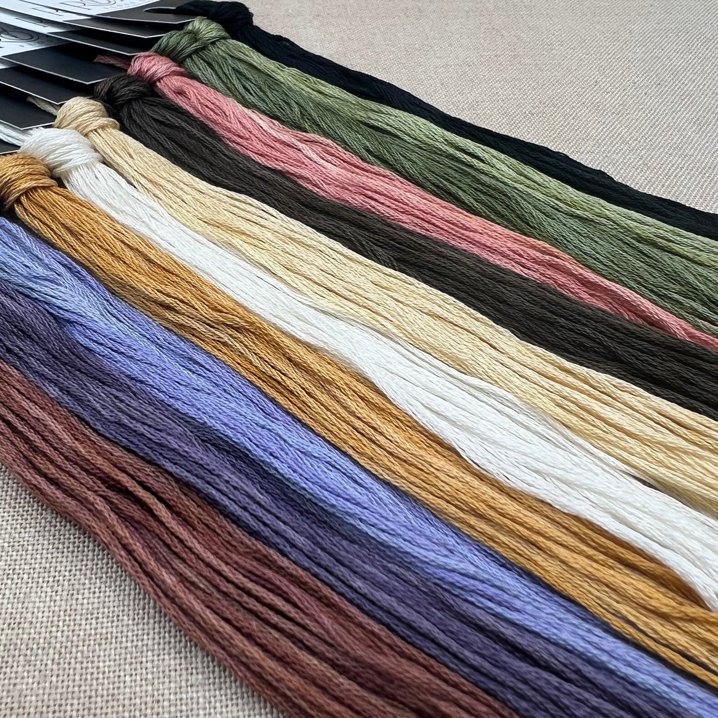 Jeannette Douglas Designs - Chubby Bunny - Booklet Chart and/or Roxy Floss Conversion