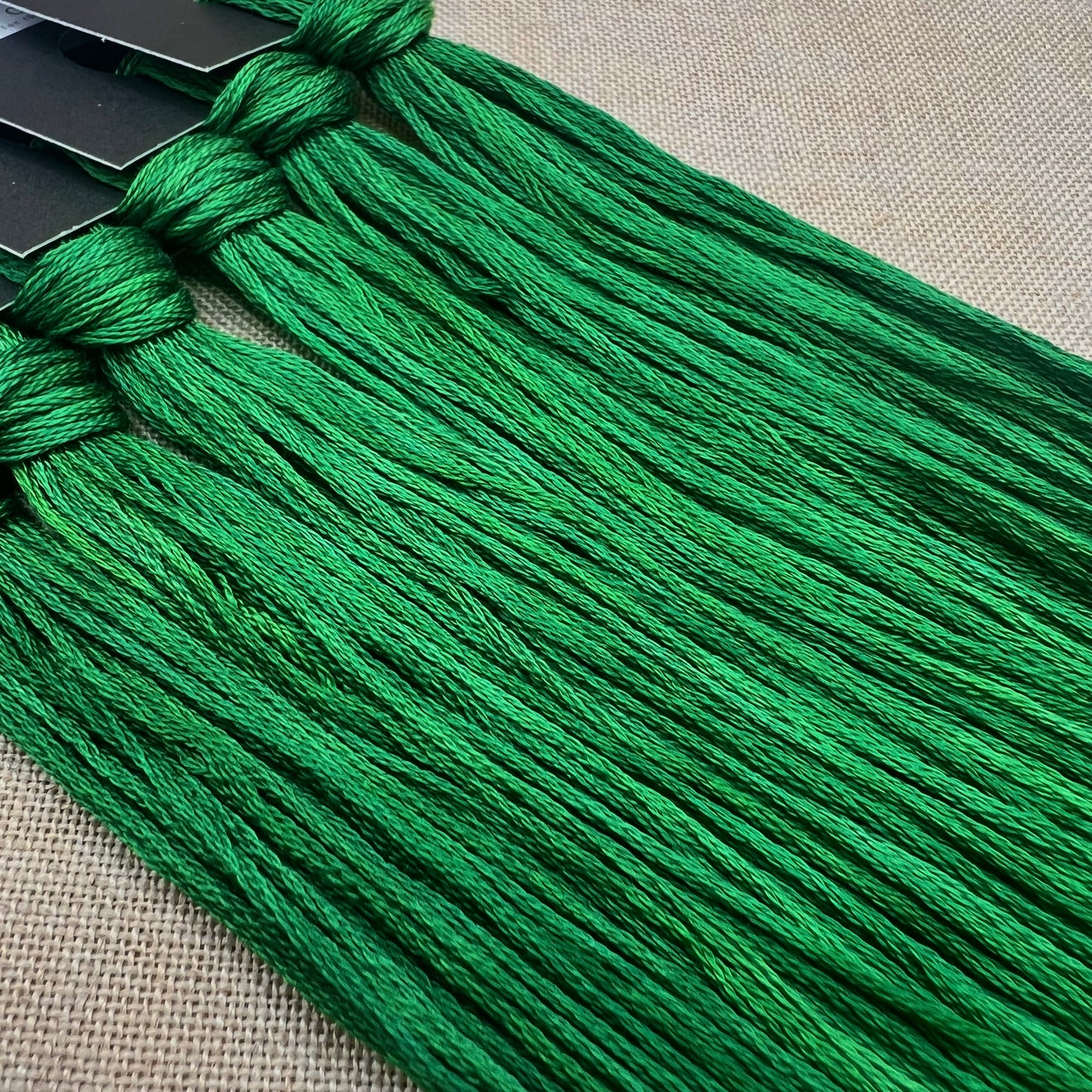 Roxy Floss Collection 8yd Uranium Glass