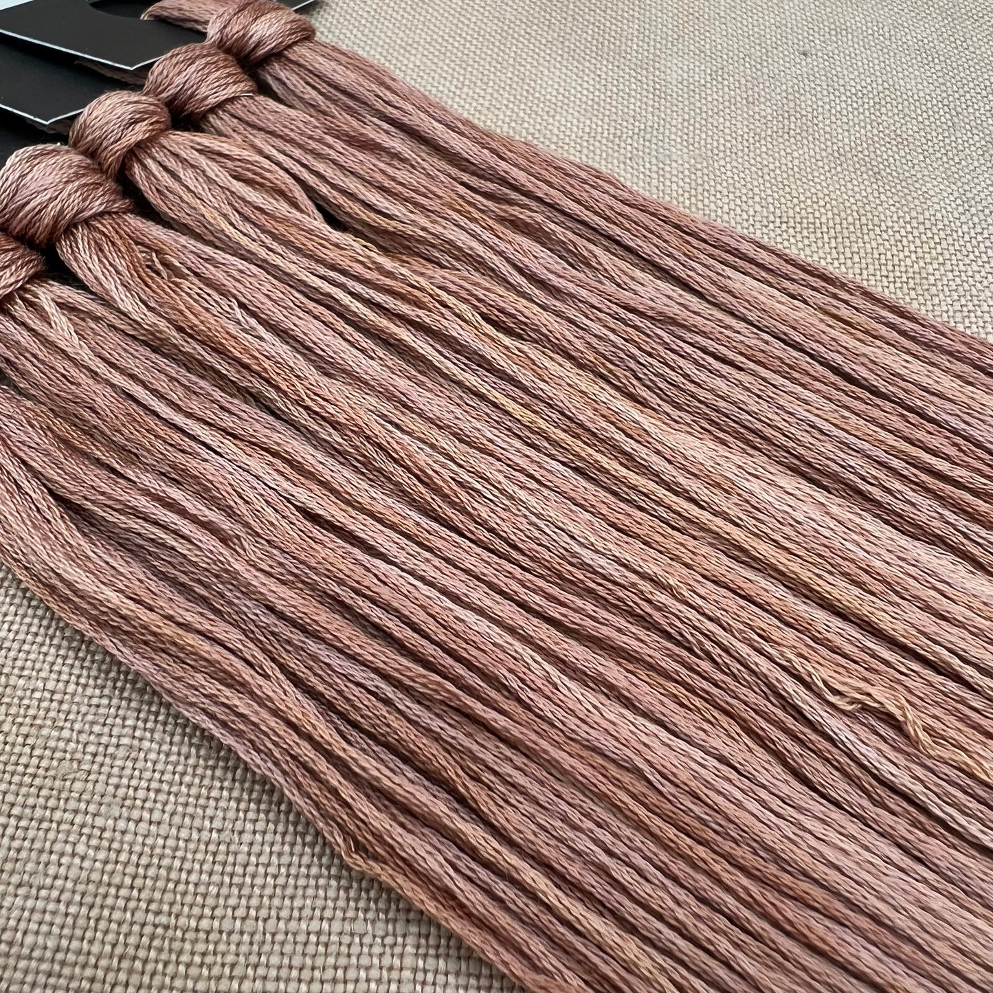 Roxy Floss Collection 8yd Amaretto