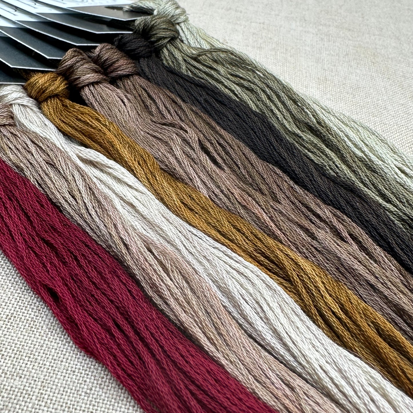 Teresa Kogut - Pet All the Dogs - Booklet Chart and/or Roxy Floss Conversion