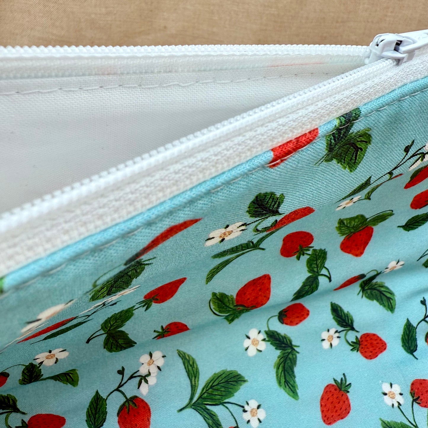 Berry Sweet - Medium Wedgetote with Coordinating Notions Pouch