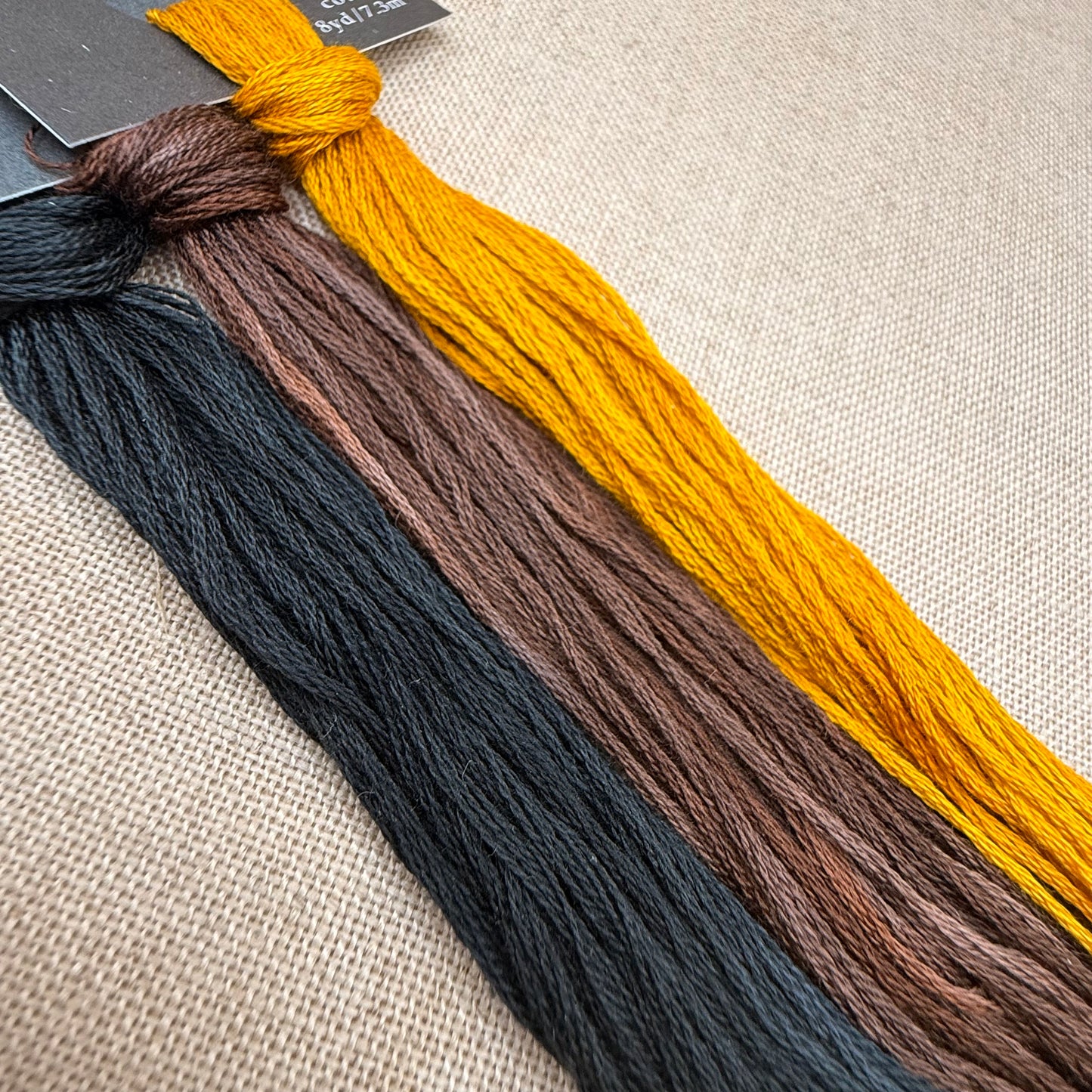 The Artsy Housewife - A Small Bouquet - Chart and/or Roxy Floss Conversion