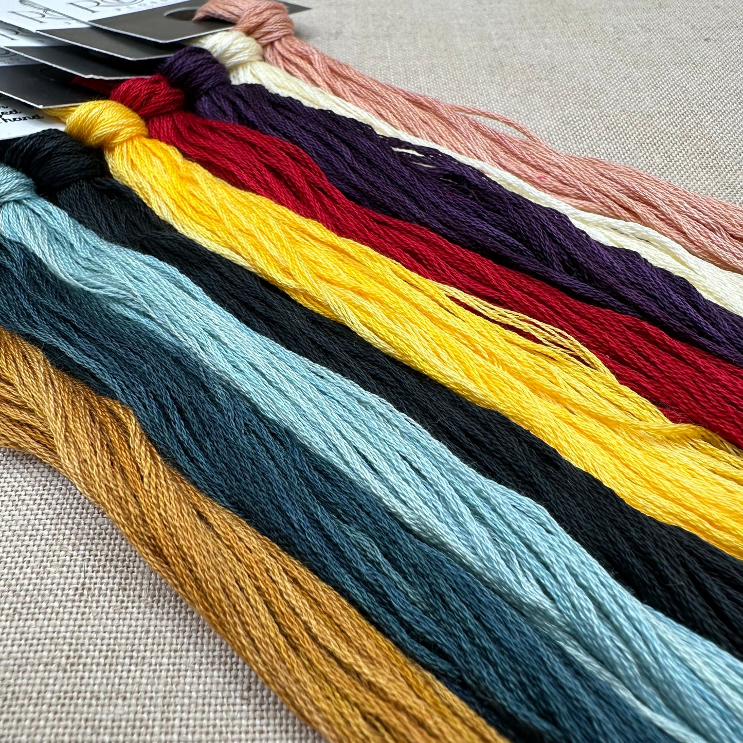 The Artsy Housewife - The Flower Pot Sampler - Chart and/or Roxy Floss Conversion