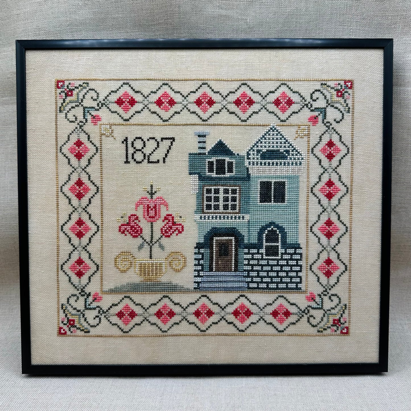 Maximum Cross Stitch - Annex House - Booklet Chart and/or Roxy Floss Pack