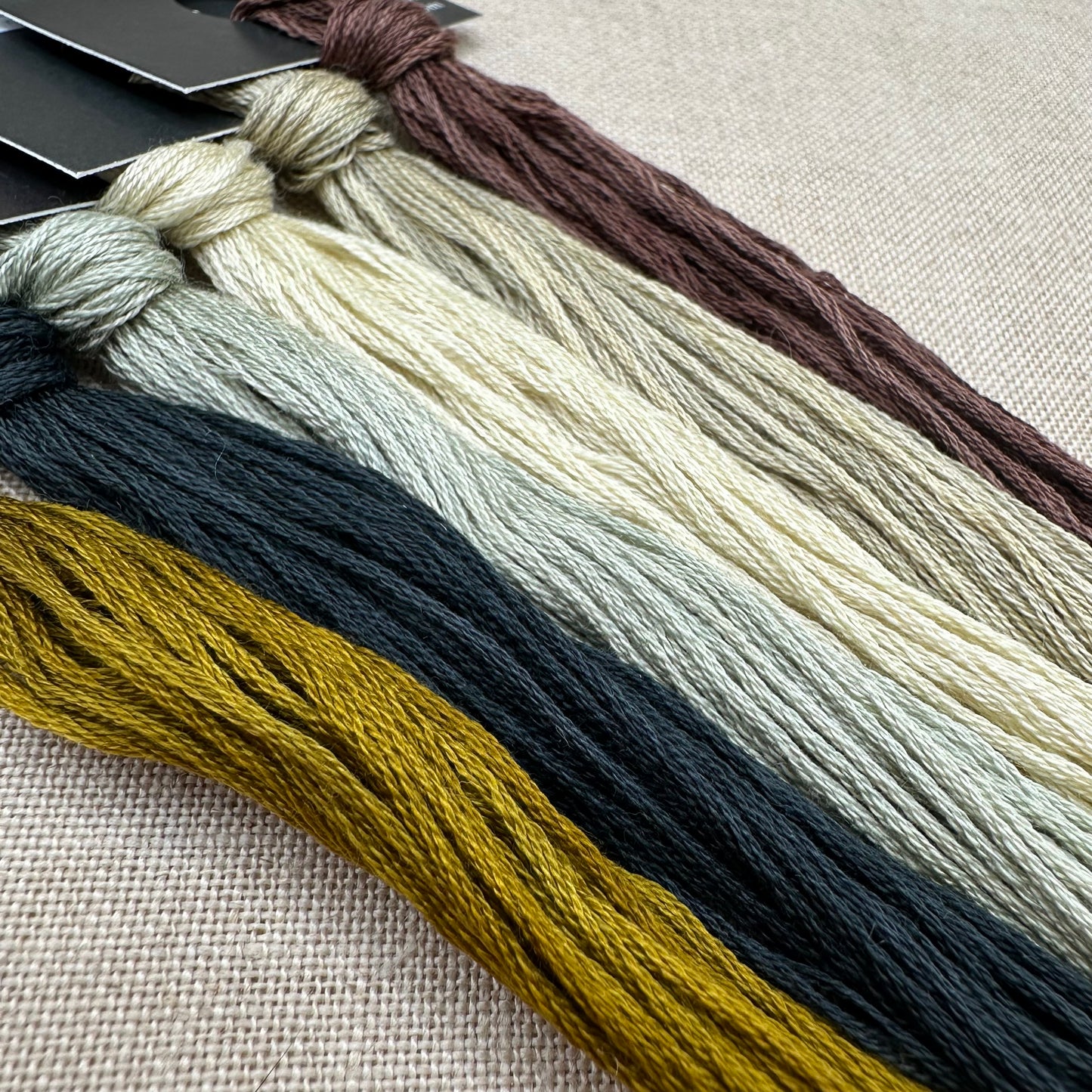 The Artsy Housewife - A Drearier Day - Chart and/or Roxy Floss Conversion