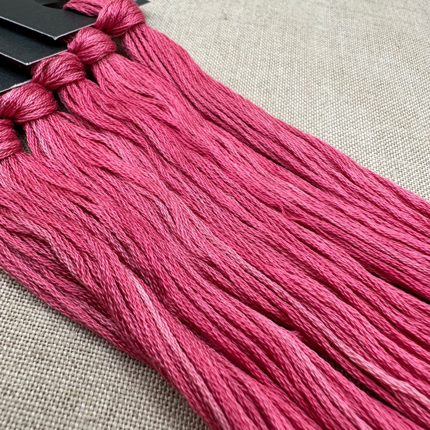 Roxy Floss Collection 8yd Knockout