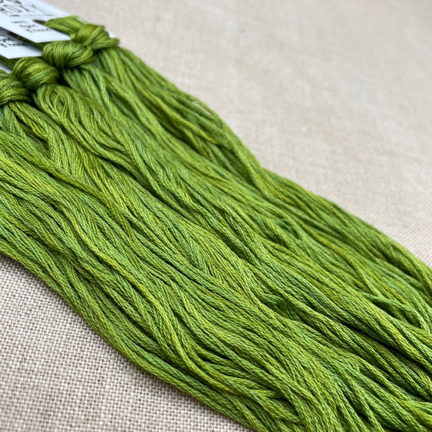 Roxy Floss Collection 8yd Green Thumb