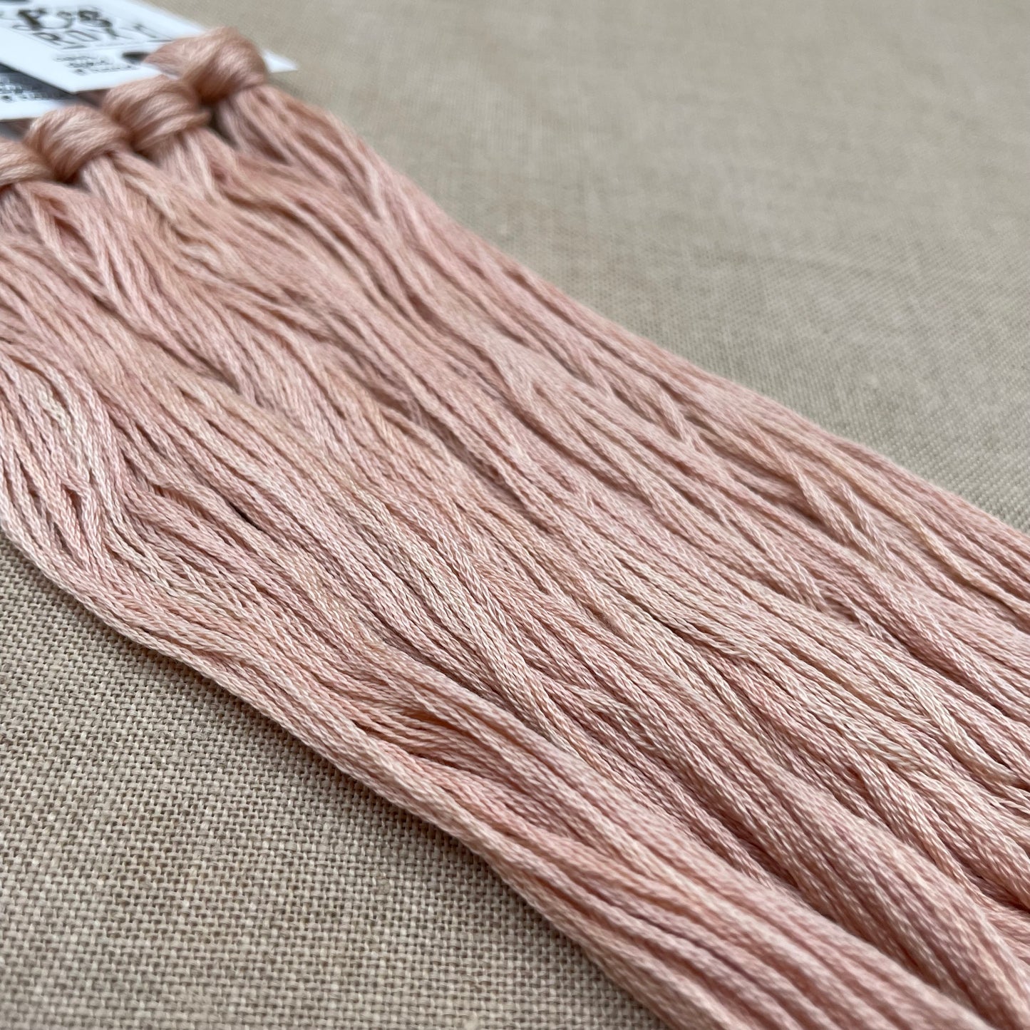 Roxy Floss Collection 8yd Light Salmon