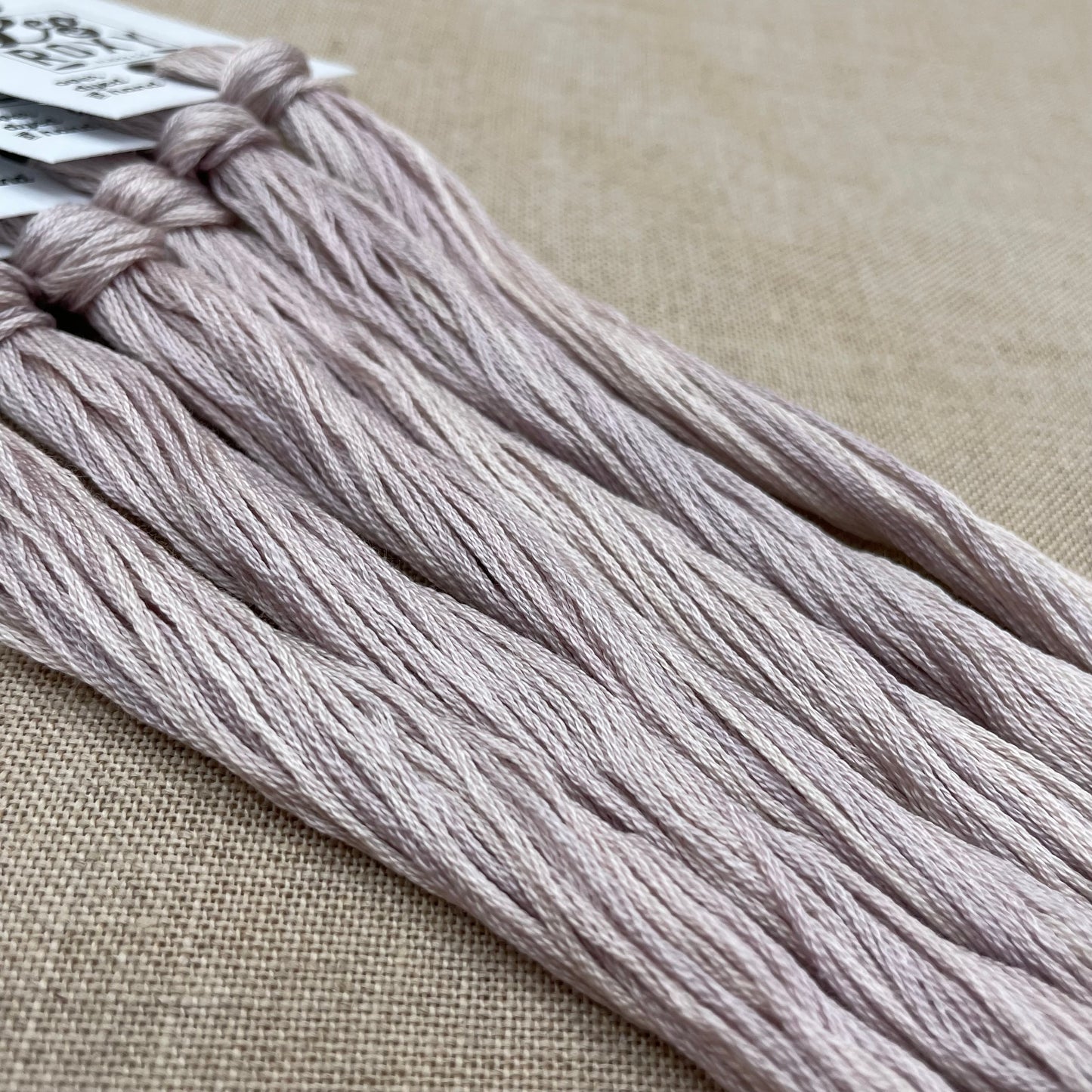 Roxy Floss Collection 8yd Mother of Pearl