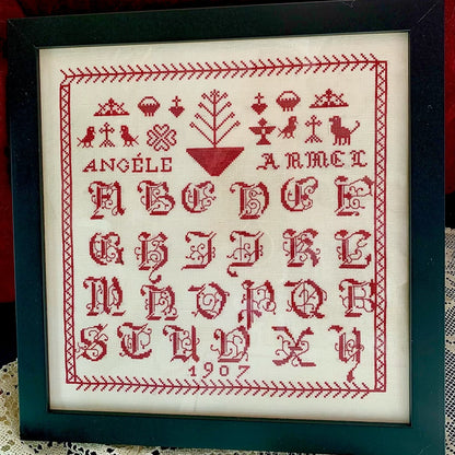 Maximum Cross Stitch - Angele Armel 1907 - Booklet Chart