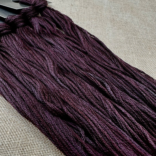 Roxy Floss Collection 8yd Aubergine