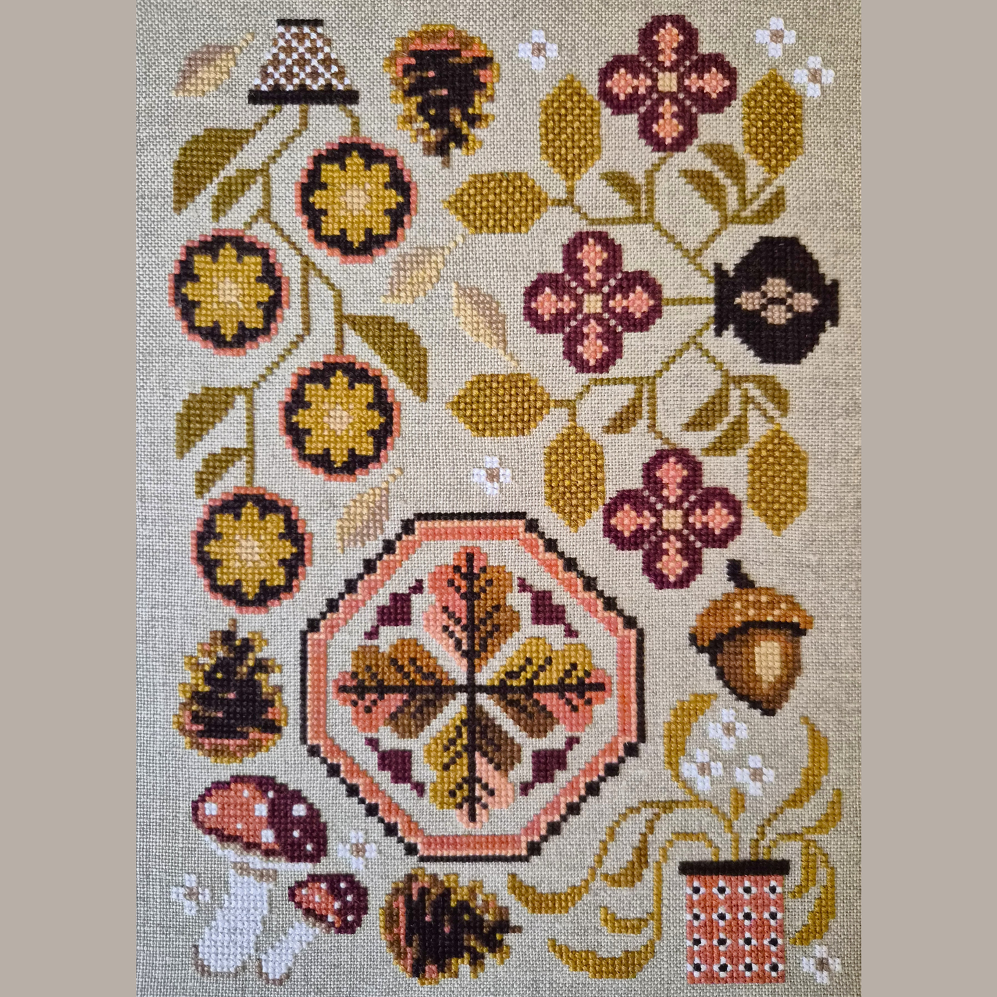 PRE ORDER - The Artsy Housewife - Autumn Feels - Chart IH and/or Roxy Floss Conversion