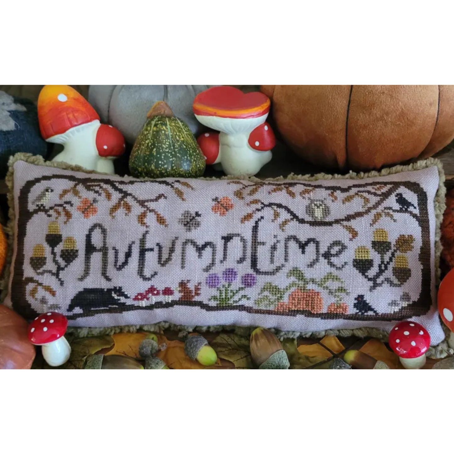 Crowsfeetstitching - Autumntime Cushion - Booklet Chart IH and/or Roxy Floss Pack