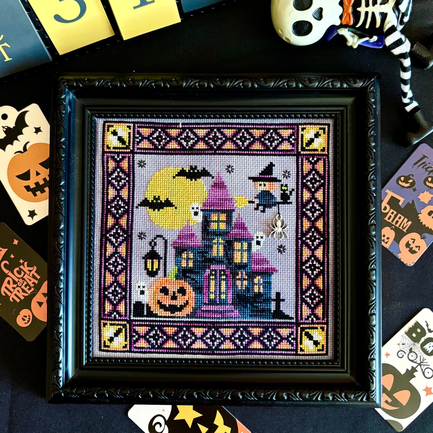 Yasmin's Made with Love - Echoes of the Manor - Chart IH and/or Roxy Floss Conversion