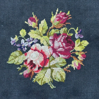 Maximum Cross Stitch - Gwyneth's Bouquet - Booklet Chart and/or Roxy Floss