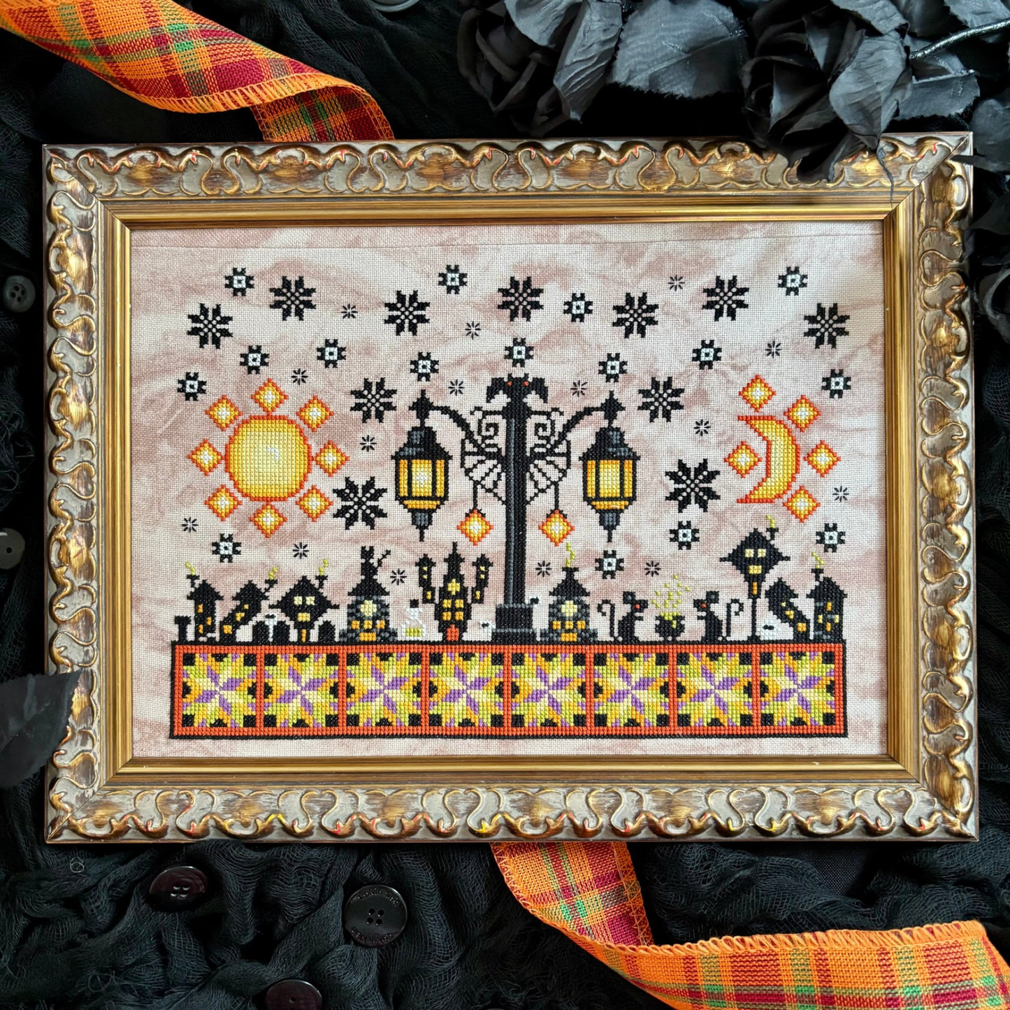 Yasmin's Made with Love - Halloween Village - Chart IH and/or Roxy Floss Conversion