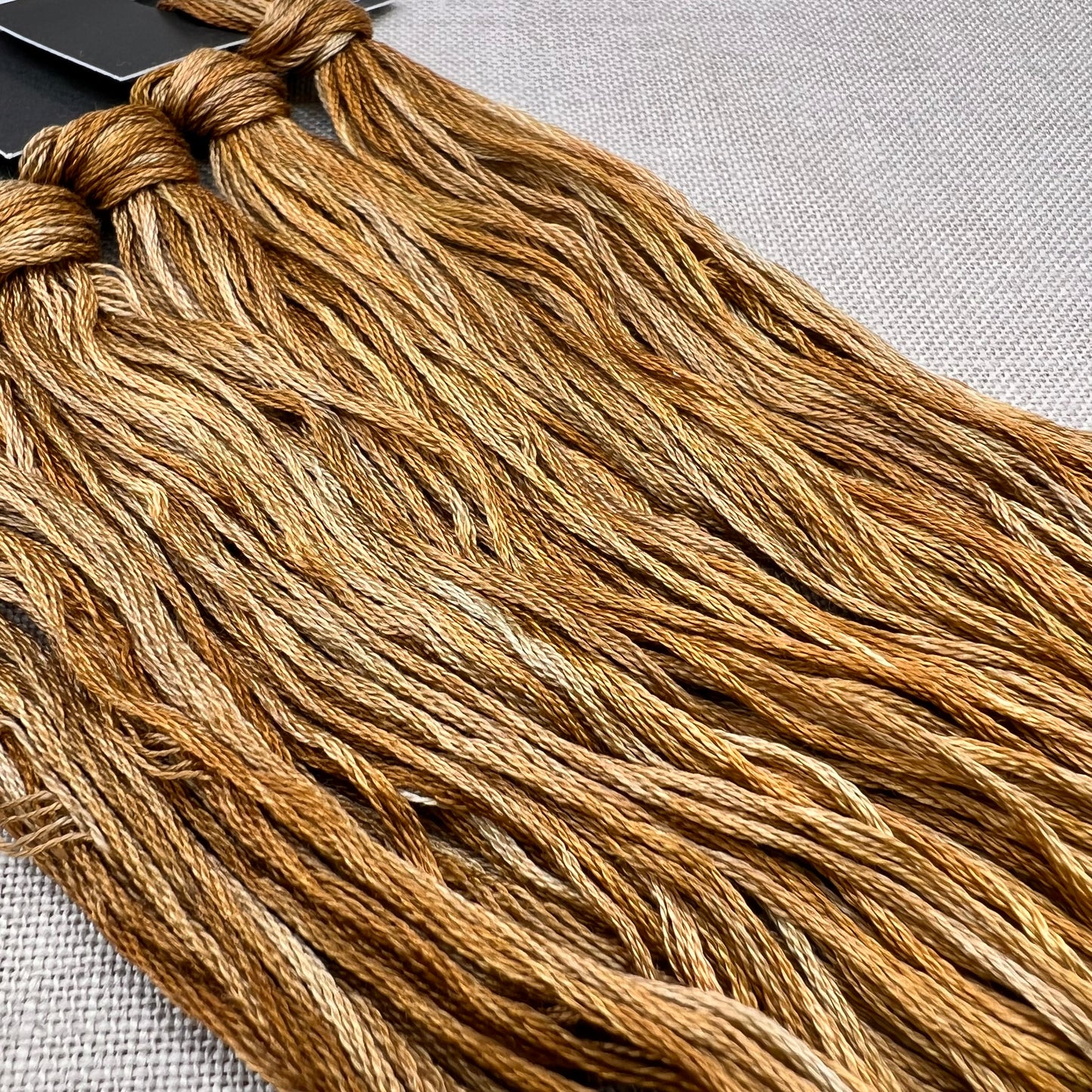 Roxy Floss Collection 8yd Caramel