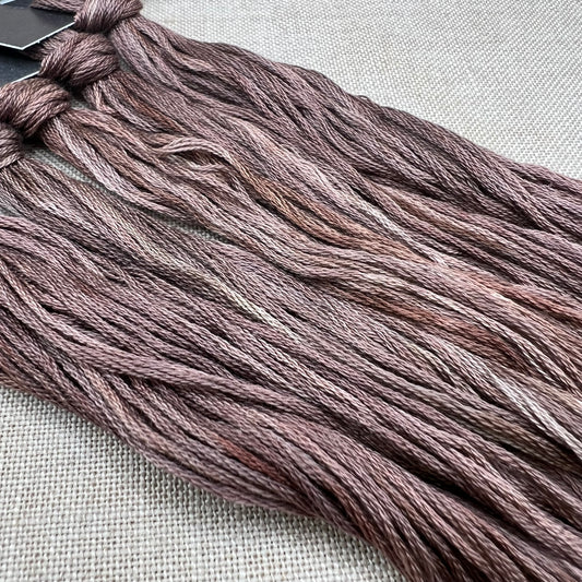 Roxy Floss Collection 8yd Hickory