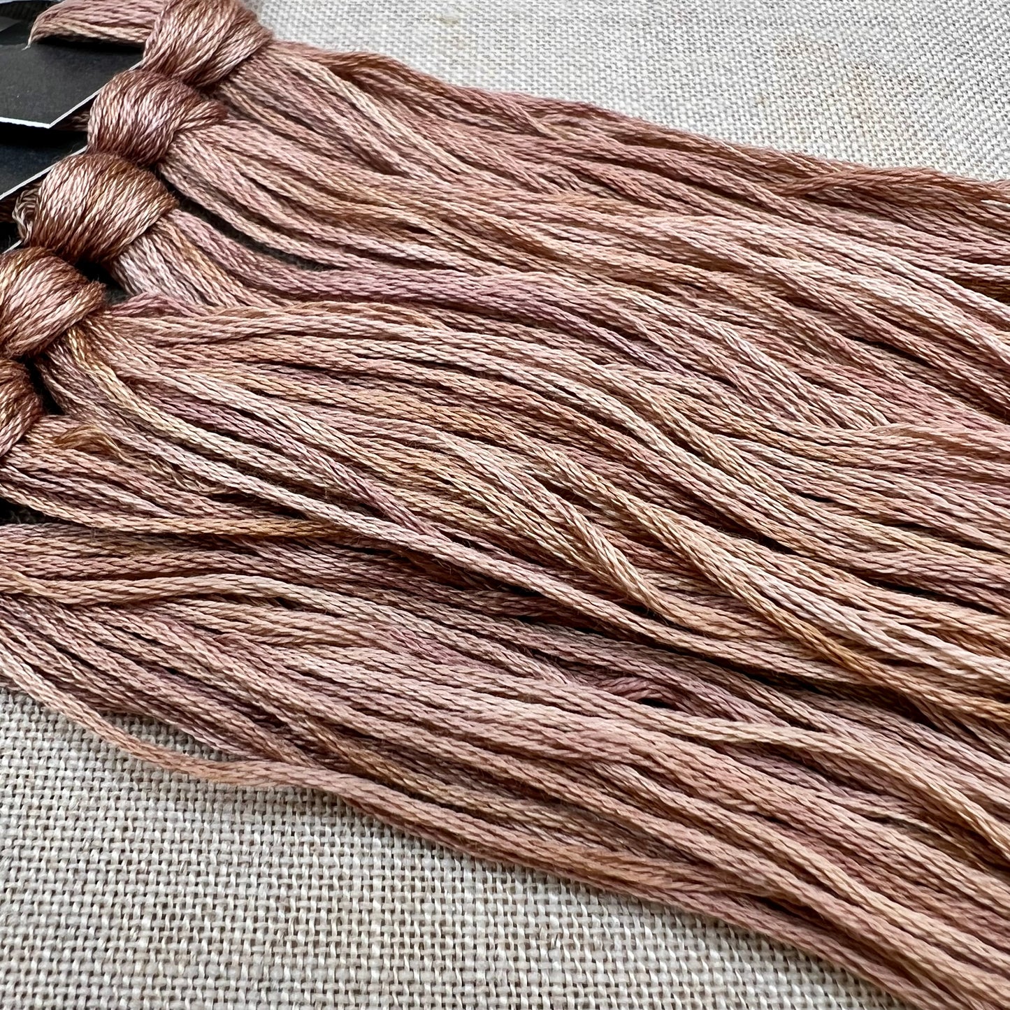 Roxy Floss Collection 8yd Amaretto