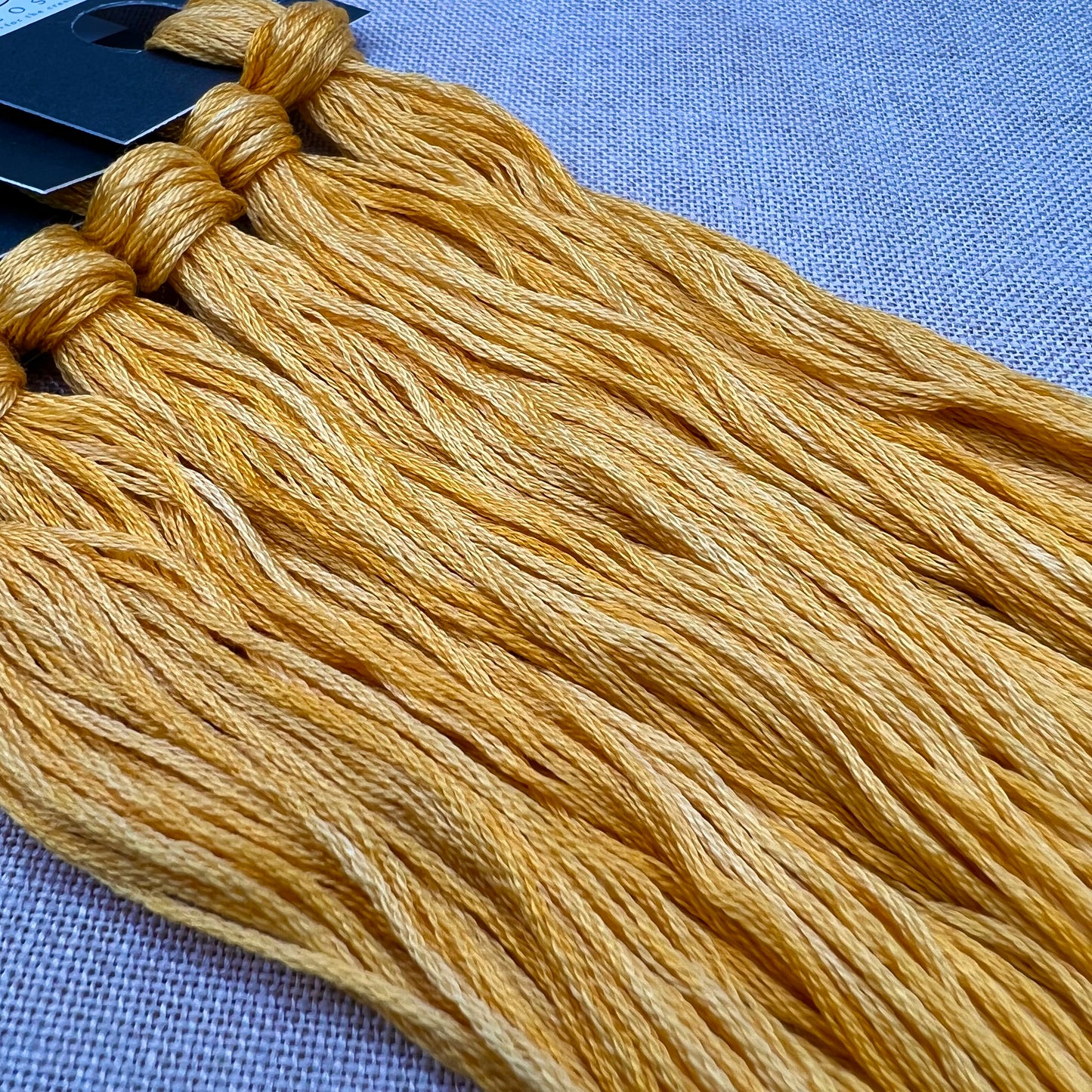 Roxy Floss Collection 8yd Tournesol