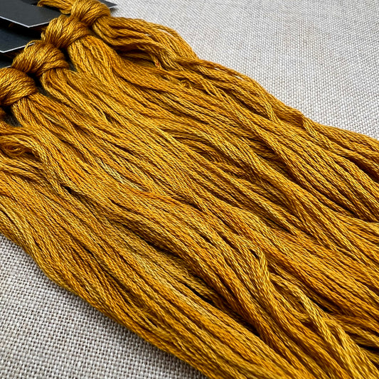 Roxy Floss Collection 8yd Medallion