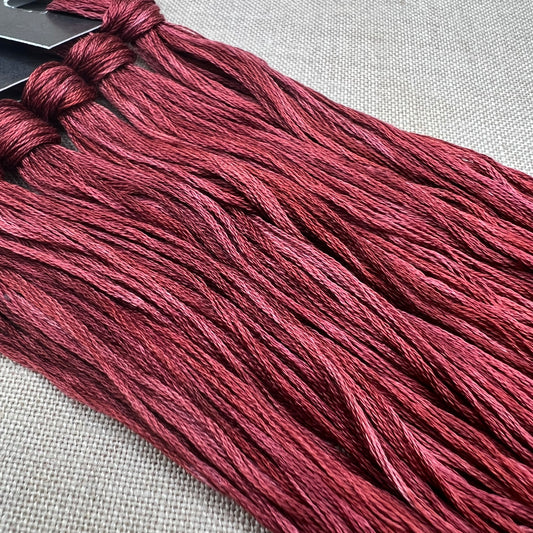 Roxy Floss Collection 8yd Pippy