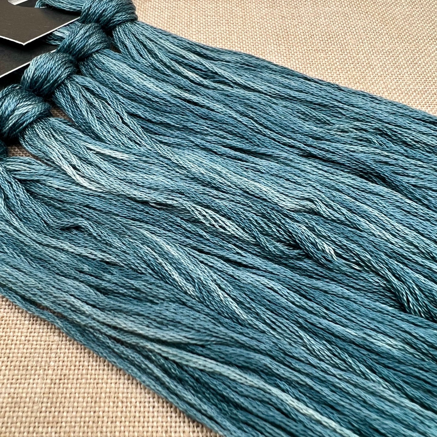 Roxy Floss Collection 8yd Déjà-Blue