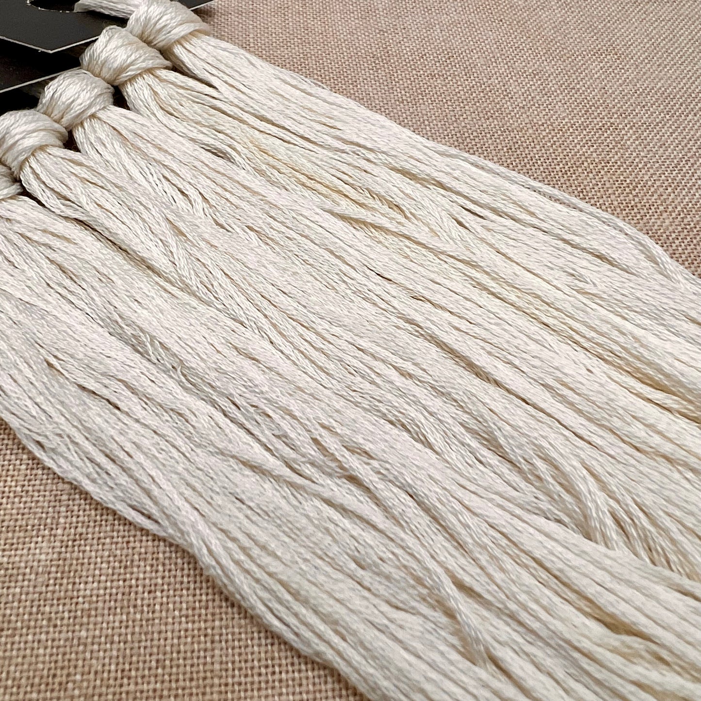 Roxy Floss Collection 8yd Betty White