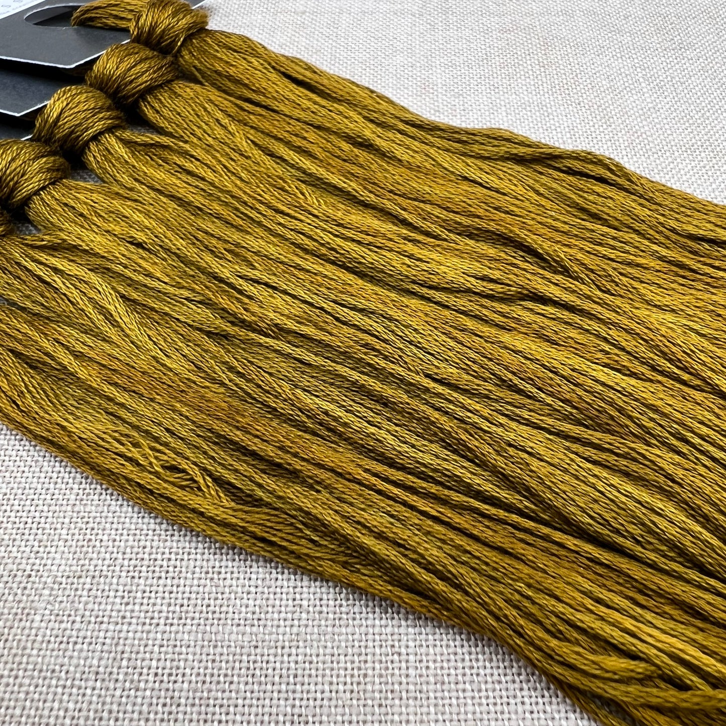 Roxy Floss Collection 8yd Mustardseed