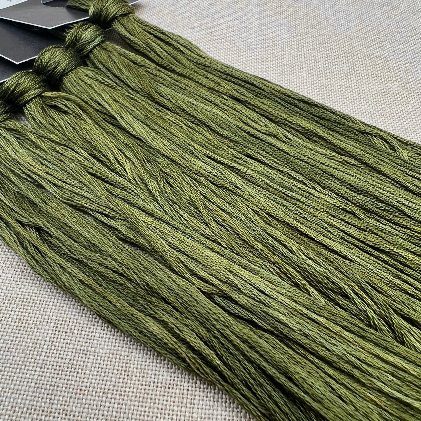 Roxy Floss Collection 8yd Asparagus