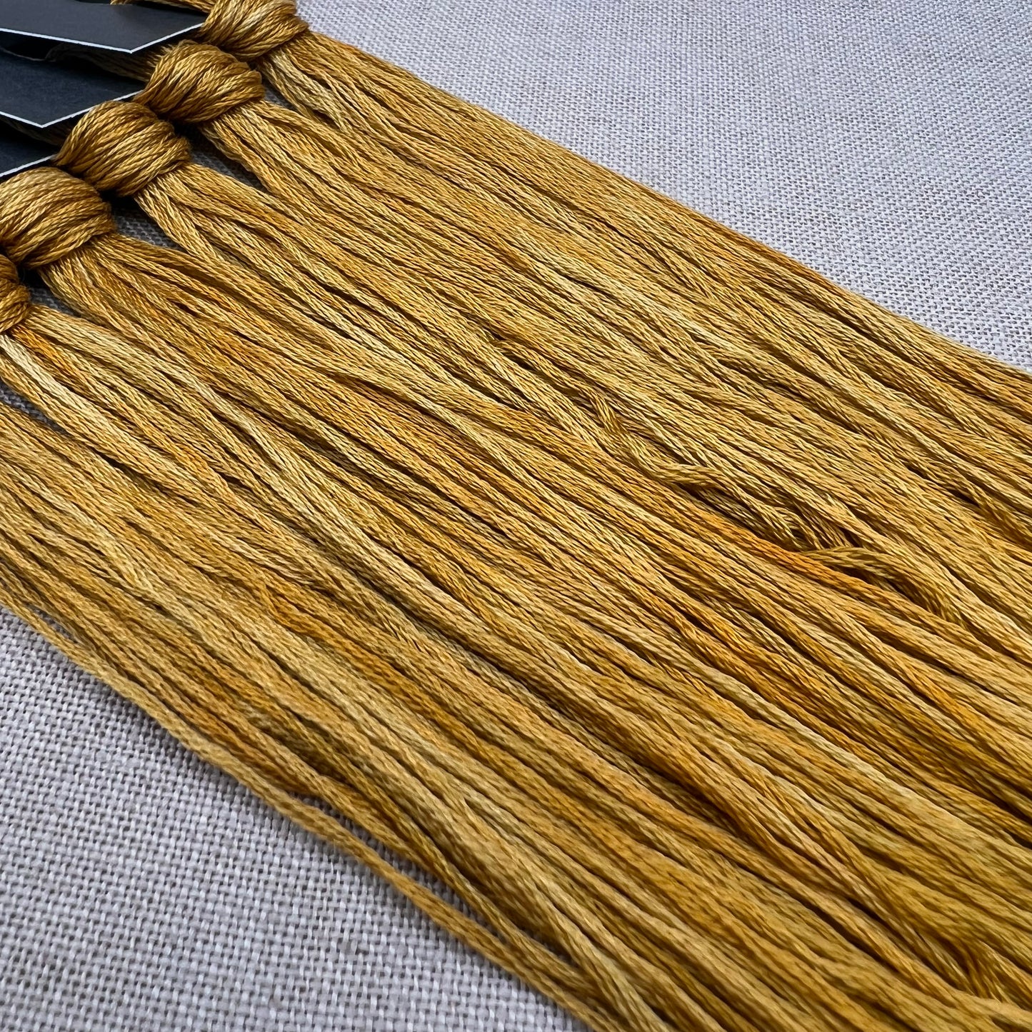 Roxy Floss Collection 8yd Butterscotch