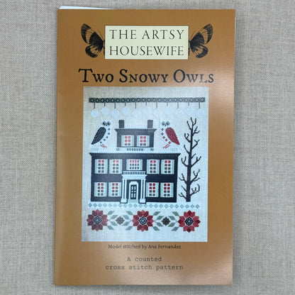 The Artsy Housewife - Two Snowy Owls - Chart and/or Roxy Floss Conversion