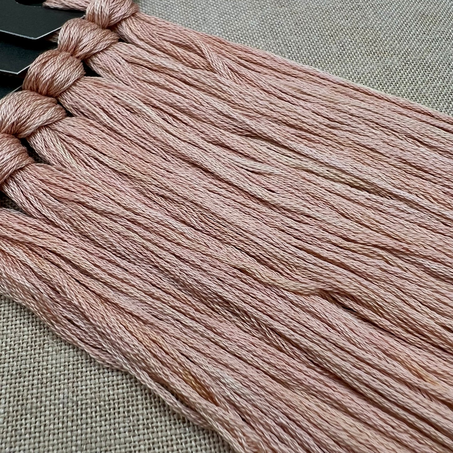 Roxy Floss Collection 8yd Light Salmon