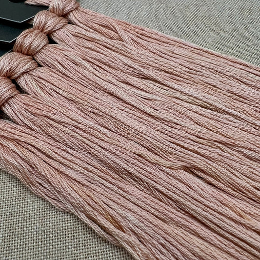 Roxy Floss Collection 8yd Light Salmon
