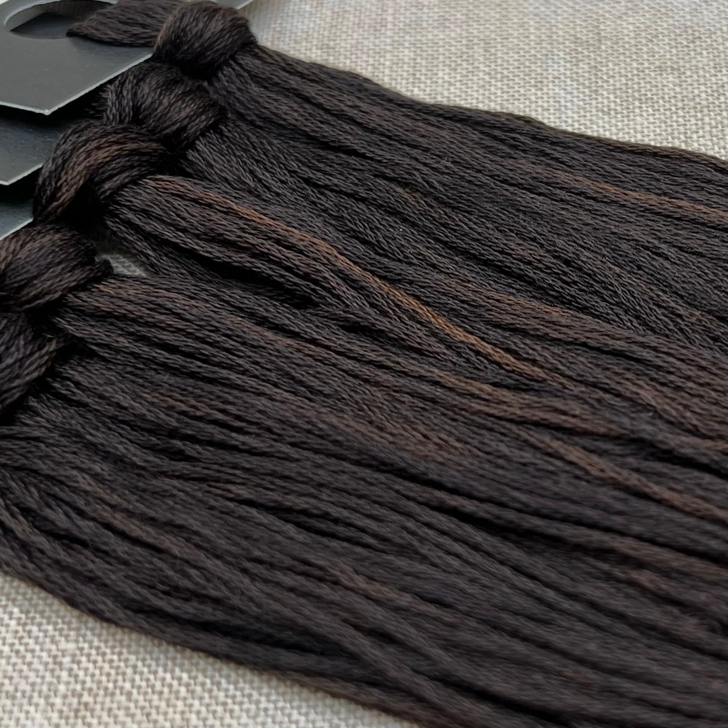 Roxy Floss Collection 8yd Brunette
