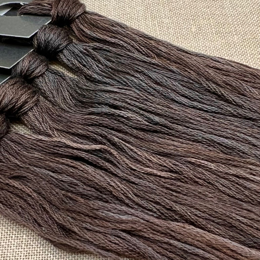Roxy Floss Collection 8yd Truffle