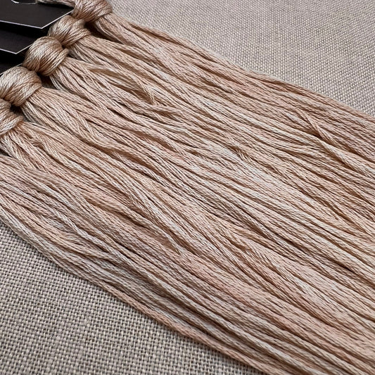 Roxy Floss Collection 8yd Polished