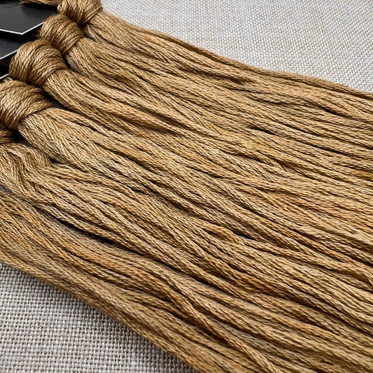 Roxy Floss Collection 8yd Chanterelle