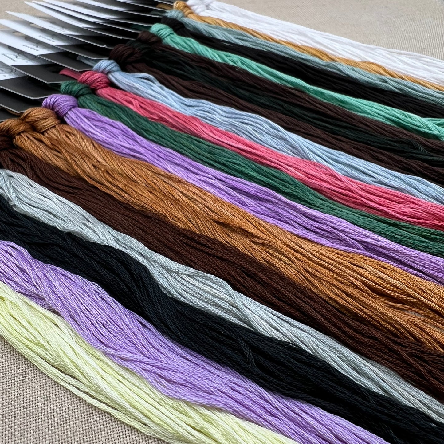 Flossabilities - Chalet In The Snow - Chart and/or Roxy Floss