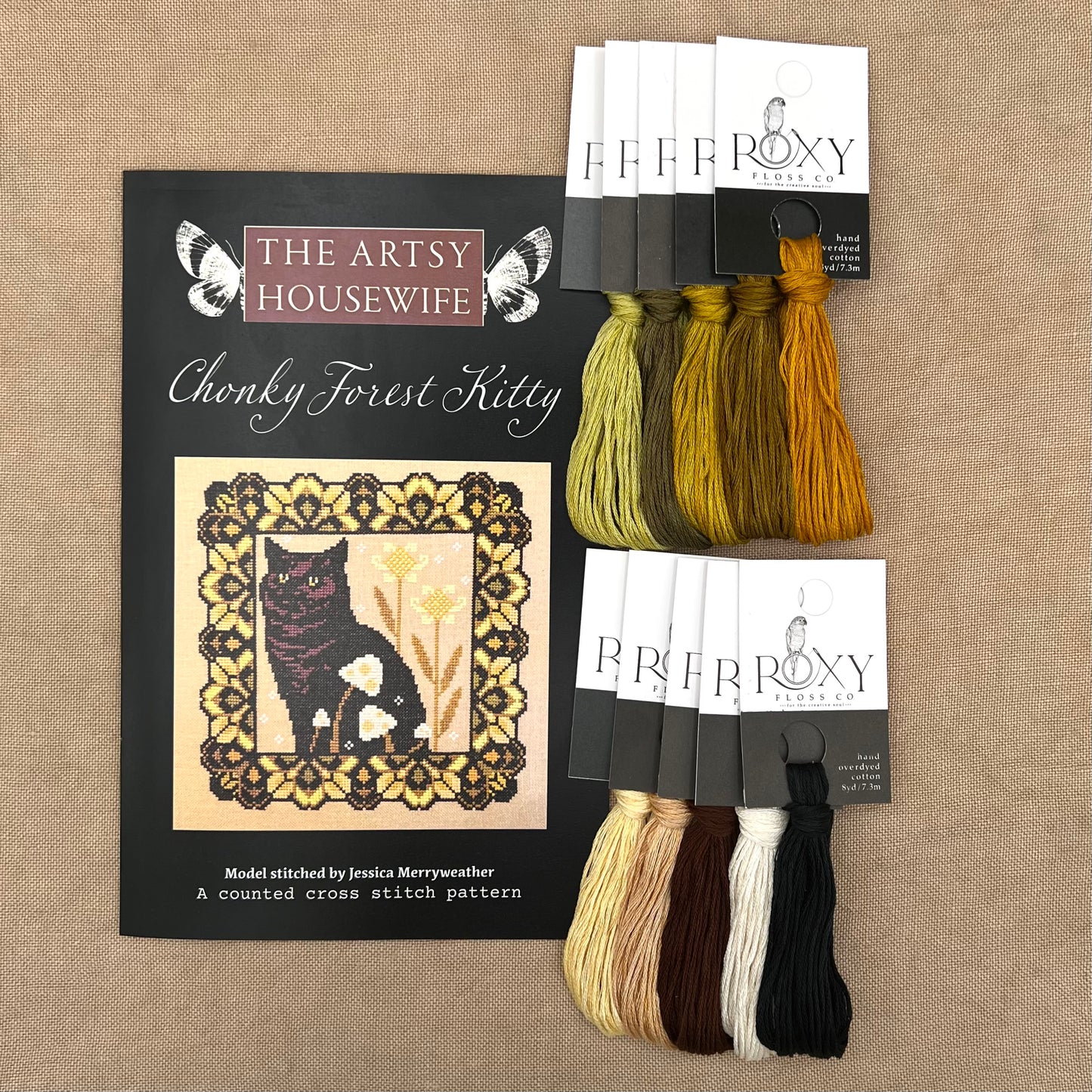 The Artsy Housewife - Chonky Forest Kitty - Booklet Chart IH and/or Roxy Floss Conversion