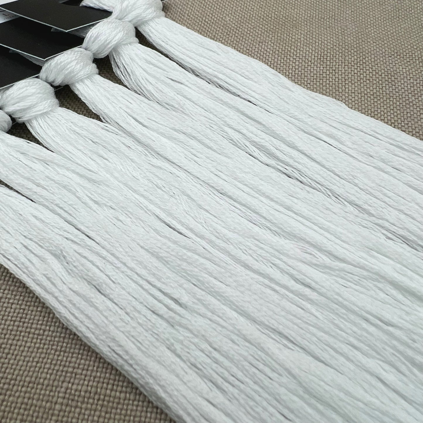 Roxy Floss Collection 8yd Blizzard